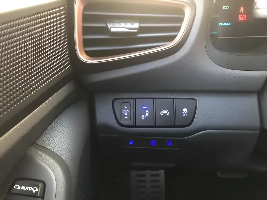 هيونداي ايونك 2017