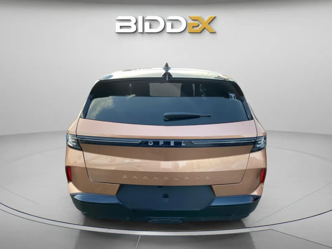 أوبل جراند لاند 2026 توب لاين بلس برونزي أوتوماتيك — جديدة