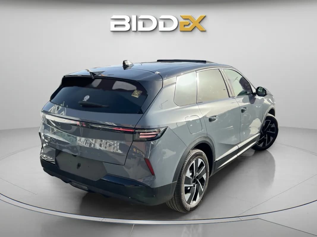 أوبل جراند لاند 2026 توب لاين بلس رمادي أوتوماتيك — جديدة