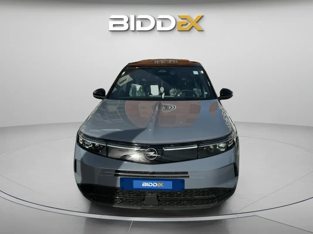 أوبل جراند لاند 2026 توب لاين بلس رمادي أوتوماتيك — جديدة