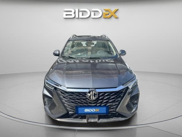 ام جي ار اكس 5 2026 لاكشري رمادي أوتوماتيك — جديدة