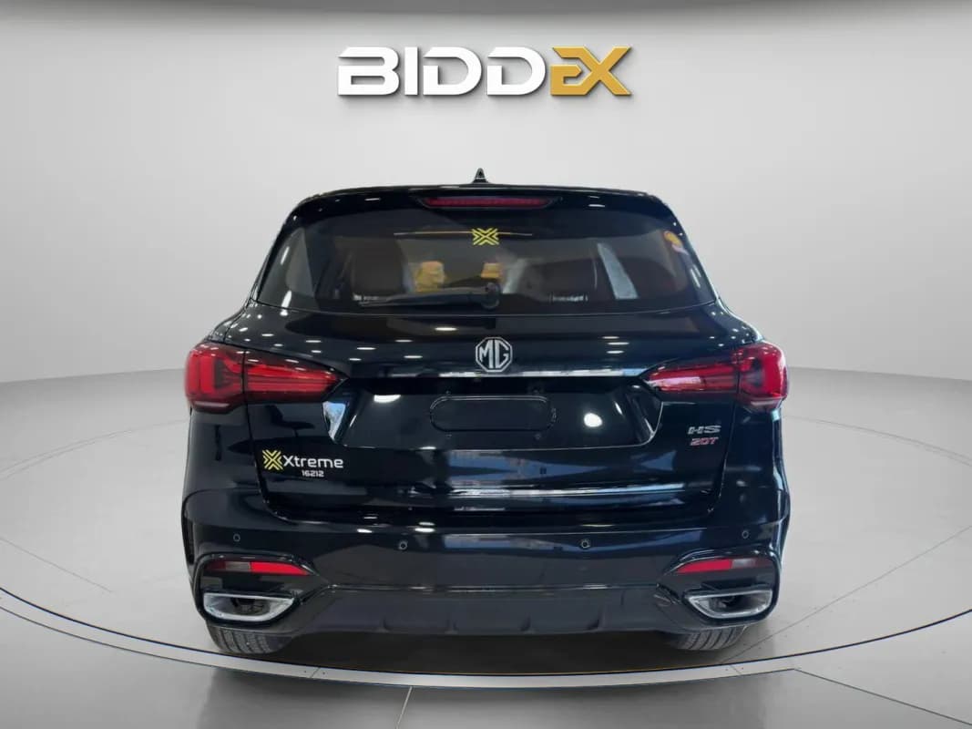 ام جي اتش اس 2026 لاكشري أسود أوتوماتيك — جديدة