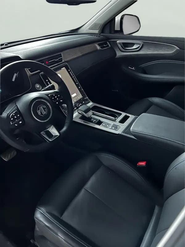 ام جي ار اكس 5 2026 لاكشري أزرق سماوي أوتوماتيك — جديدة