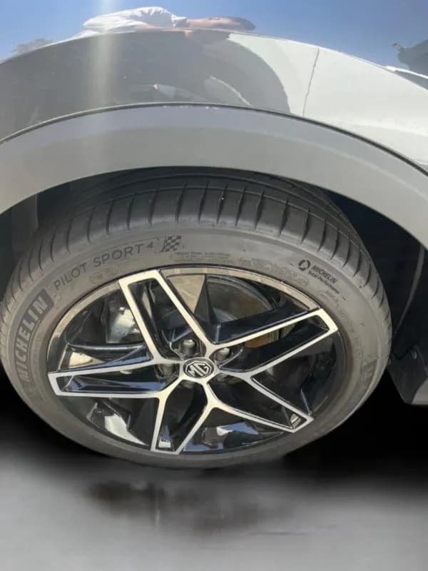 ام جي ار اكس 5 2026