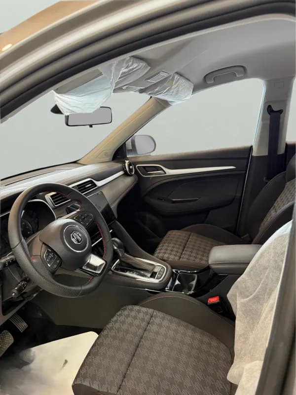 ام جي زد اس 2026 لاكشري فضي أوتوماتيك — جديدة