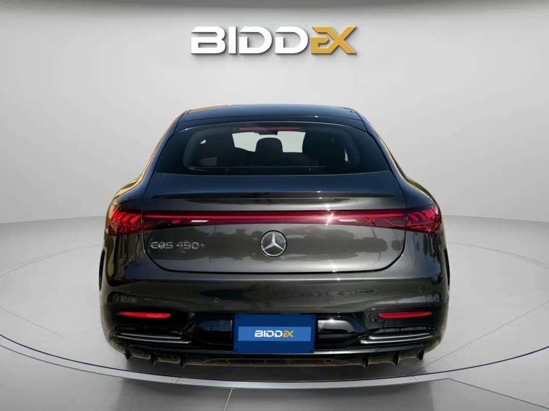 مرسيدس بنز EQS 2024