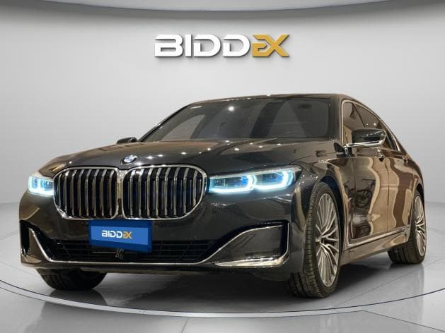 بي ام دبليو 730Li 2021 فولي لوديد أسود أوتوماتيك — مستعملة - 1