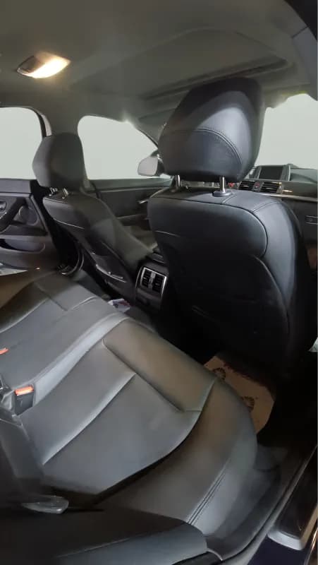 بي ام دبليو 418i 2016 اكسيكلوزيف أزرق غامق أوتوماتيك — مستعملة