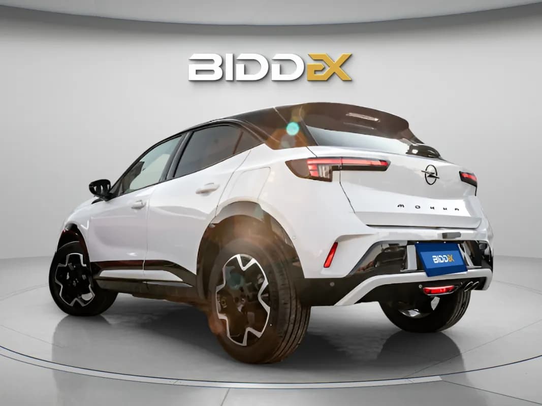 أوبل موكا 2026 جي اس لاين أبيض أوتوماتيك — جديدة