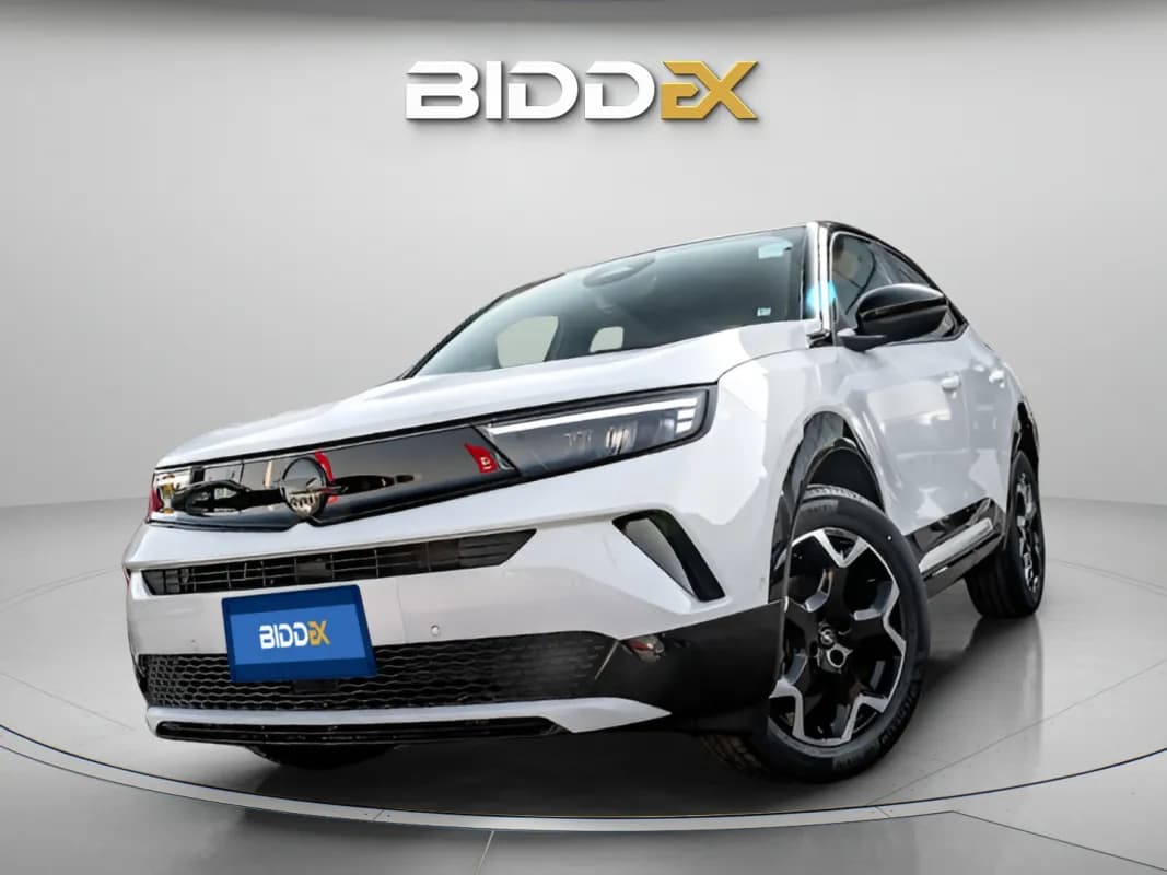 أوبل موكا 2026 جي اس لاين أبيض أوتوماتيك — جديدة