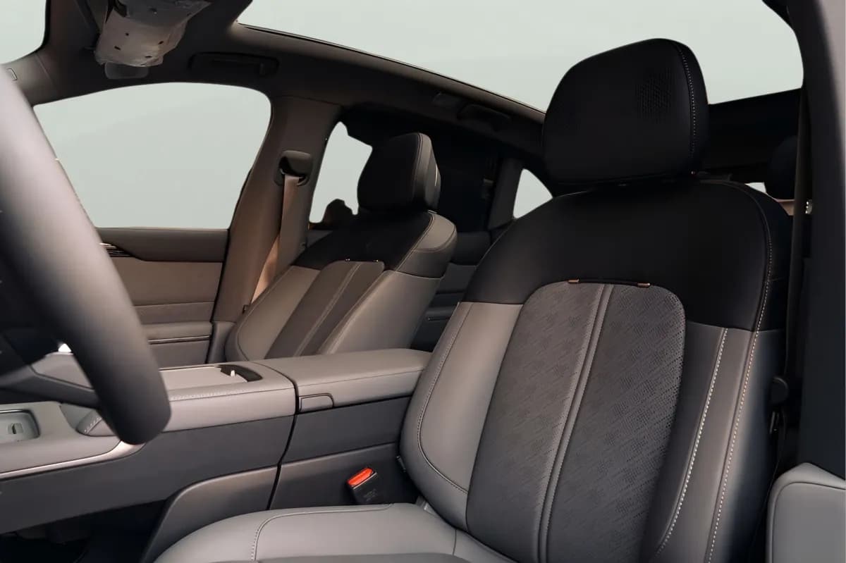 زيكر اكس 7 2026