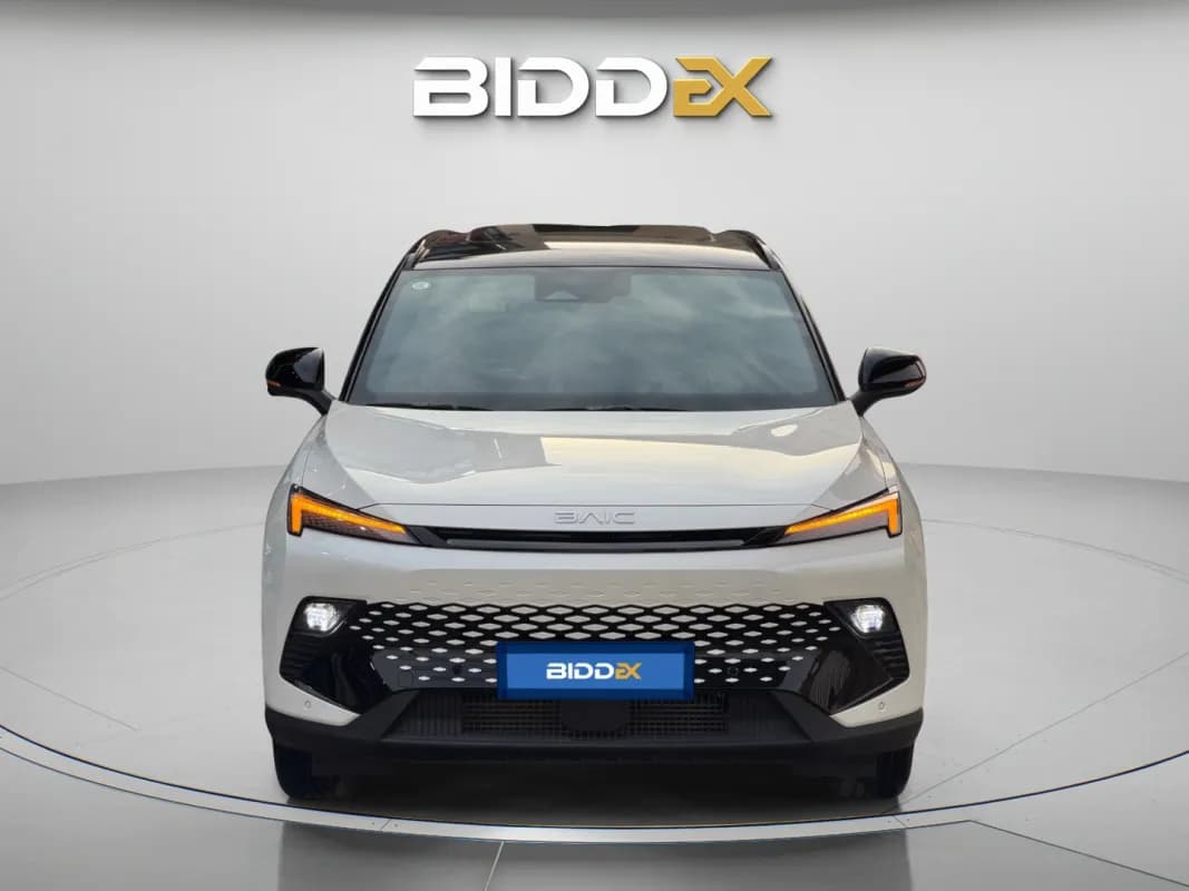 بايك X55 2026 توب لاين أبيض أوتوماتيك — جديدة