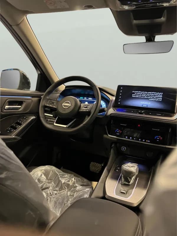 نيسان قاشقاي 2026 ان كونيكتا + 2 تون أحمر أوتوماتيك — جديدة