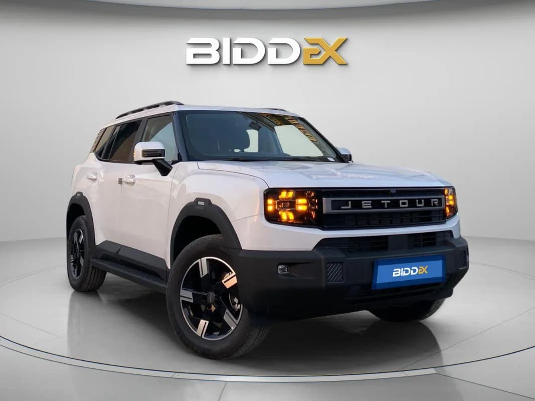 جيتور تي 1 2026 لاكشيري أبيض أوتوماتيك — جديدة