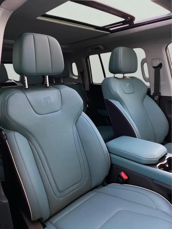 جيتور تي 1 2026 لاكشيري أبيض أوتوماتيك — جديدة