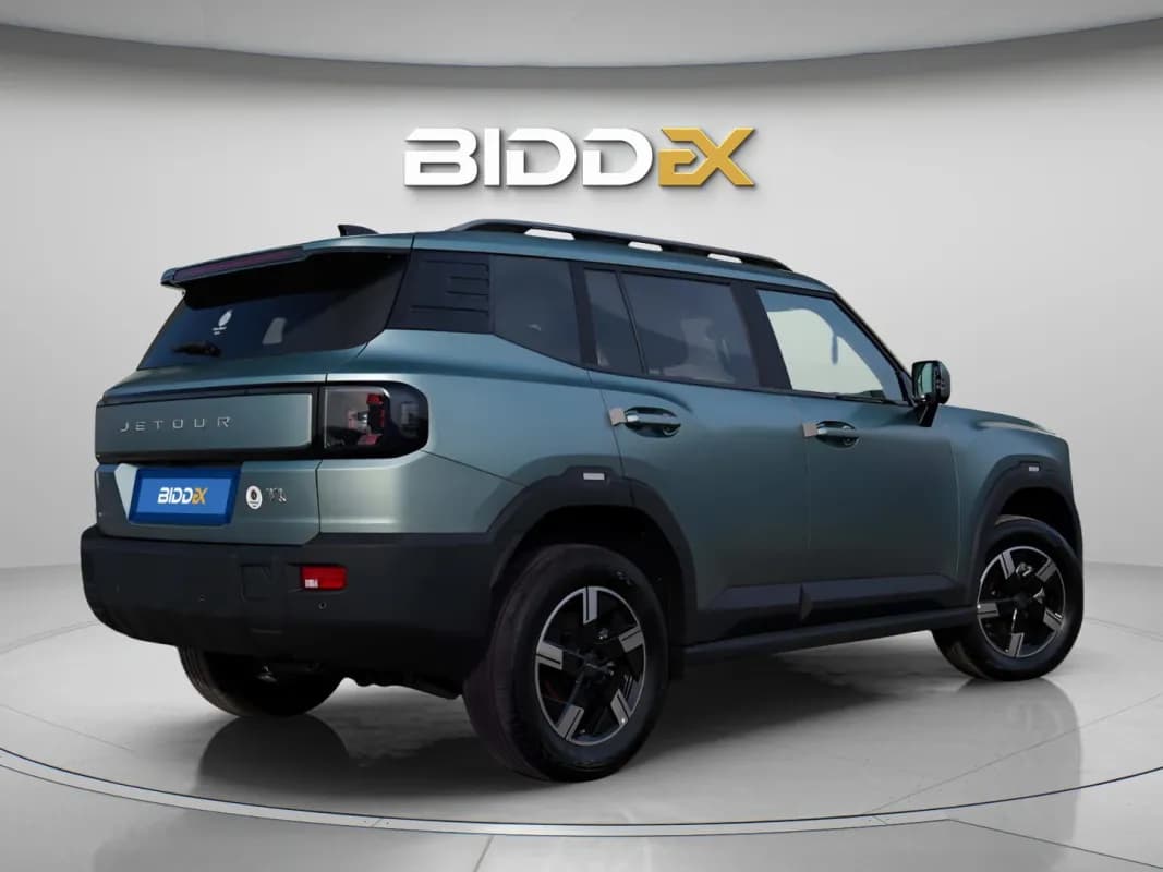 جيتور تي 1 2026 لاكشيري أزرق الداكن أوتوماتيك — جديدة