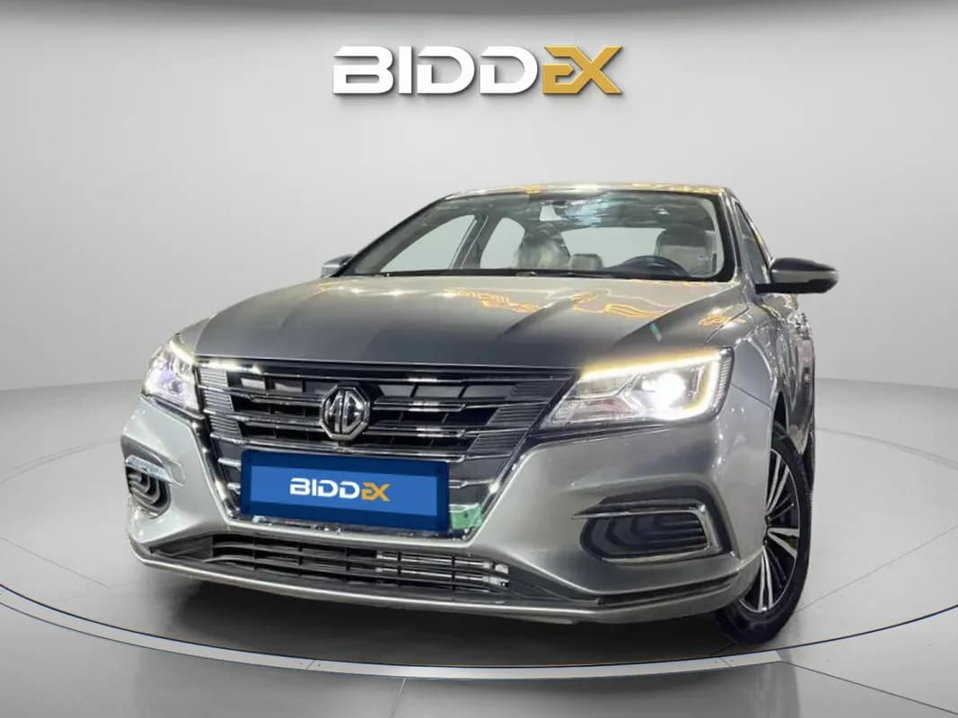 ام جي 5 2026 لاكشري رمادي أوتوماتيك — جديدة