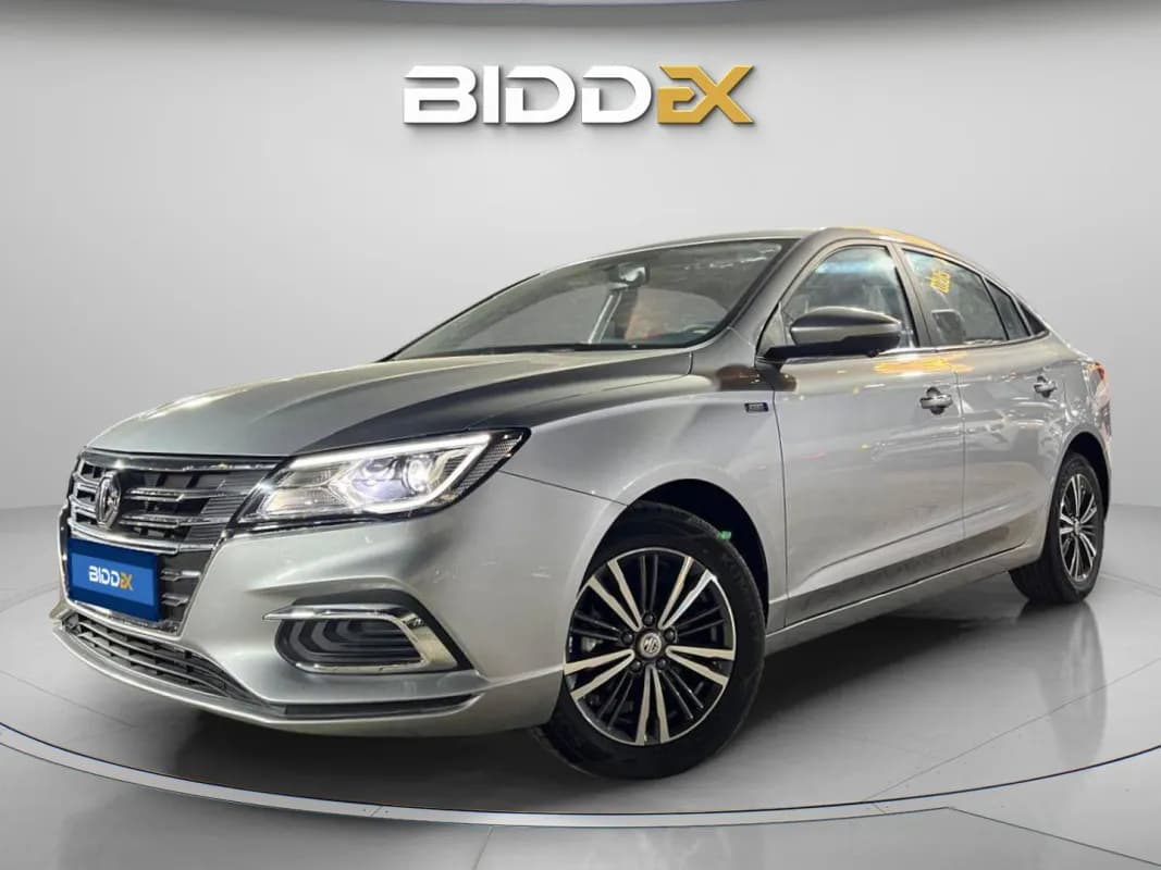 ام جي 5 2026 لاكشري رمادي أوتوماتيك — جديدة