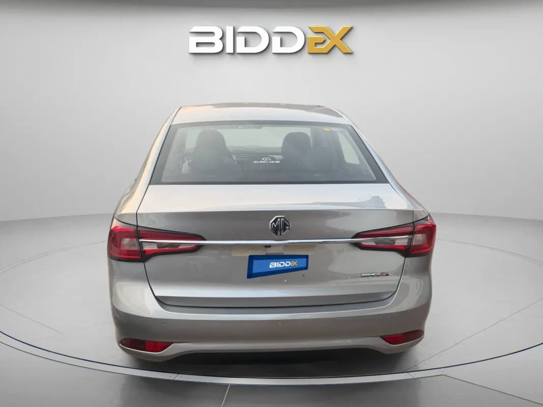 ام جي 5 2026 كومفورت فضي أوتوماتيك — جديدة