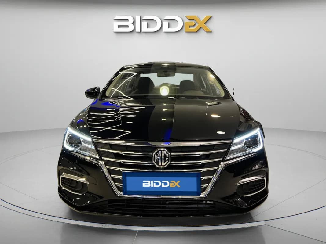 ام جي 5 2026 لاكشري أسود أوتوماتيك — جديدة