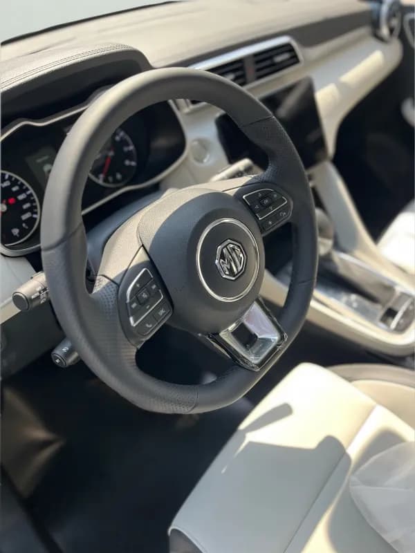 ام جي زد اس 2026 كلاسيك أسود أوتوماتيك — جديدة