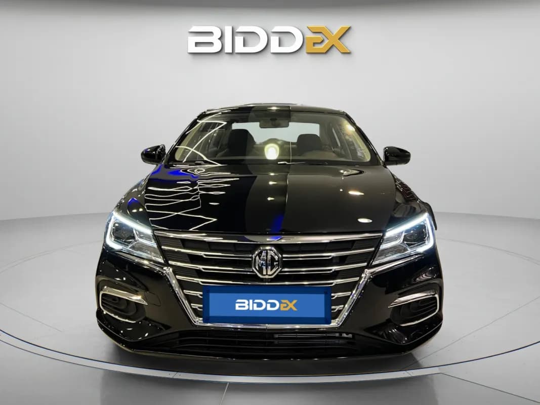 ام جي 5 2026 لاكشري أسود أوتوماتيك — جديدة