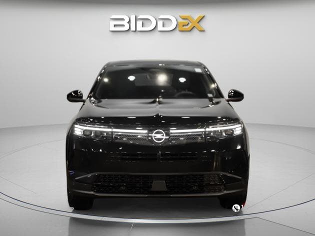 أوبل جراند لاند 2026 توب لاين بلس أسود أوتوماتيك — جديدة