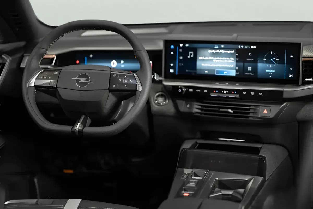 أوبل جراند لاند 2026 توب لاين بلس أسود أوتوماتيك — جديدة