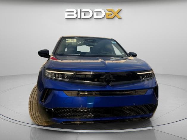 أوبل موكا 2026 بلاك اديشن ايه\تي أزرق أوتوماتيك — جديدة