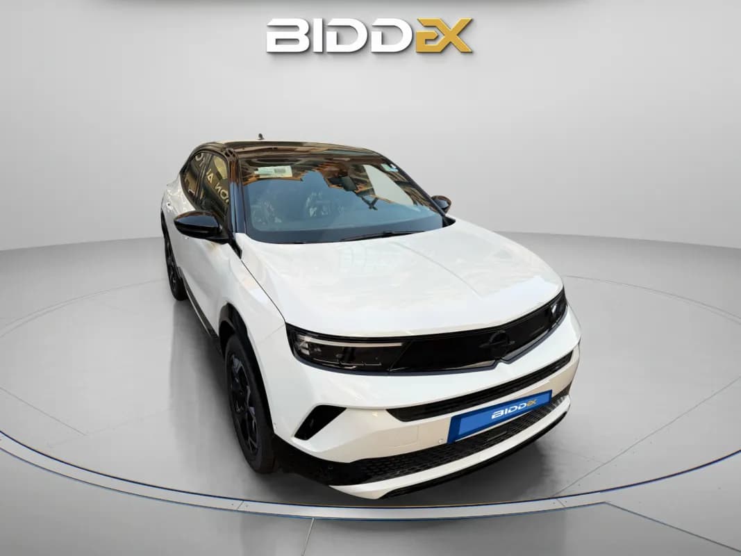 أوبل موكا 2026 بلاك اديشن ايه\تي أبيض أوتوماتيك — جديدة