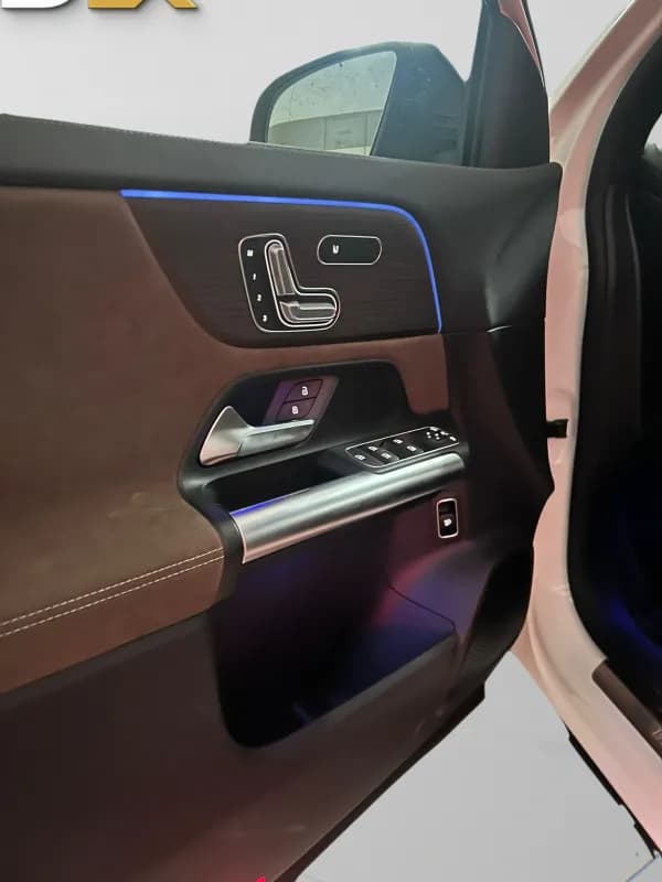 مرسيدس بنز GLA 200 2025