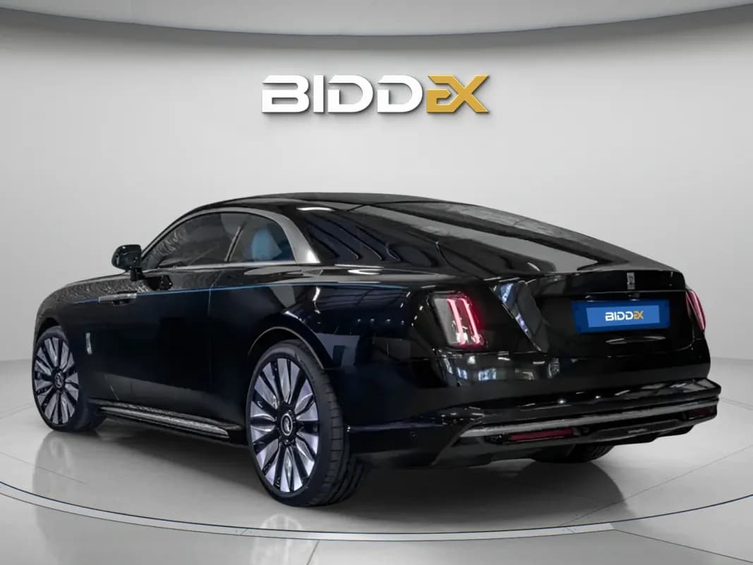 رولز رويس سبيكتري 2025