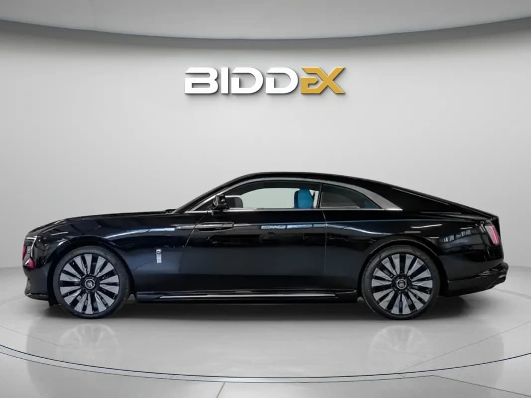 رولز رويس سبيكتري 2025