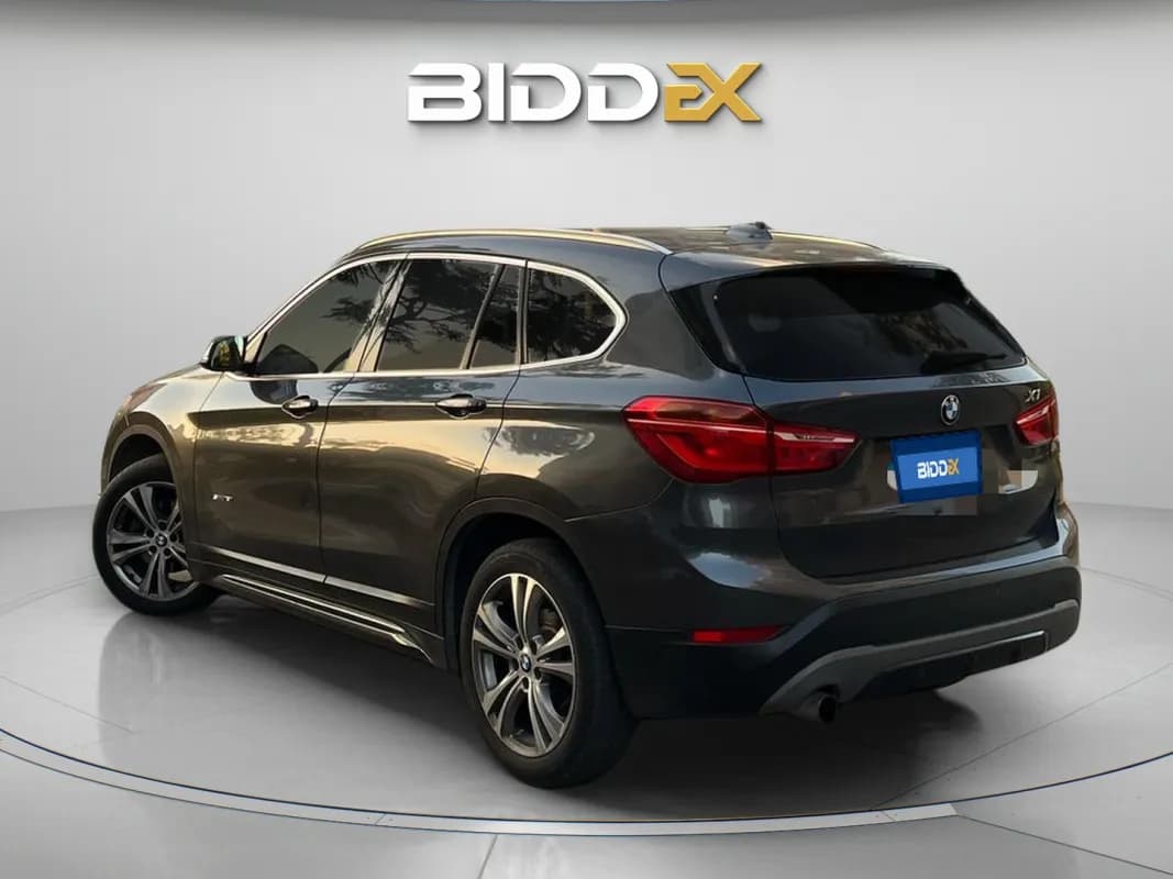 بي ام دبليو X1 2017