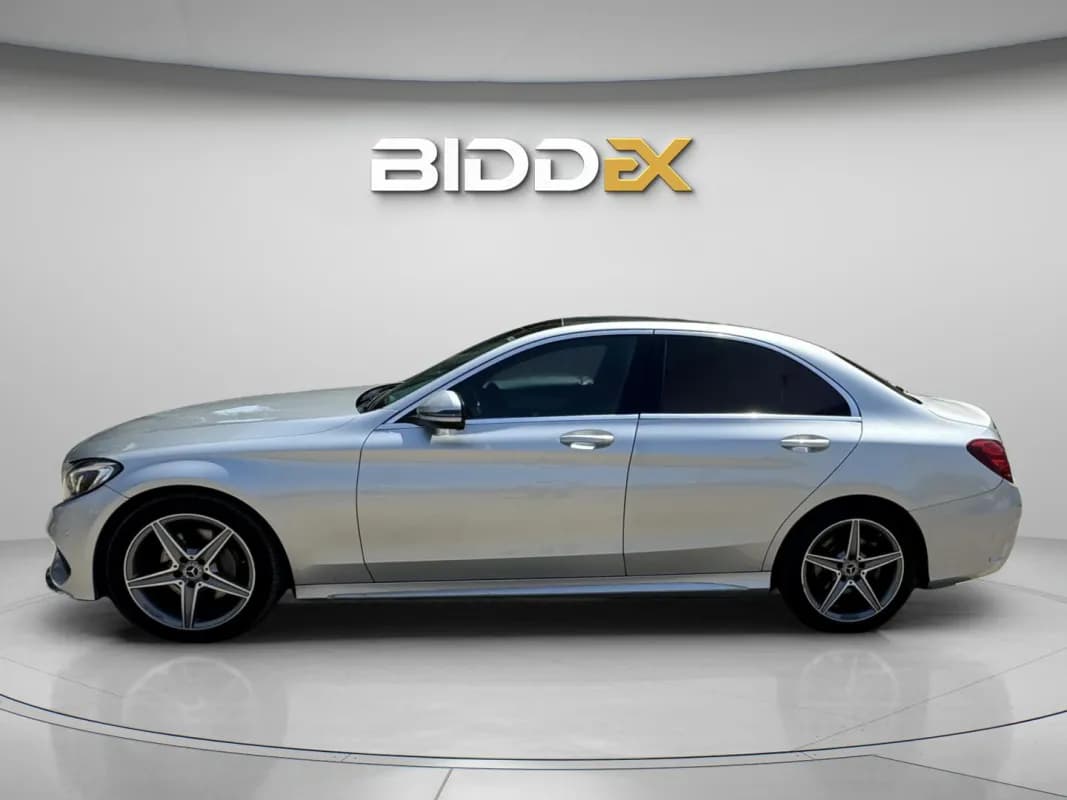 مرسيدس بنز C180 2017 ايه ام جي فضي أوتوماتيك — مستعملة