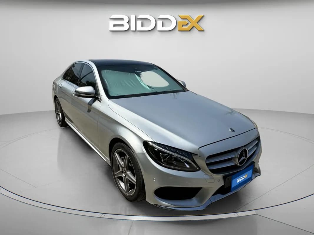 مرسيدس بنز C180 2017 ايه ام جي فضي أوتوماتيك — مستعملة