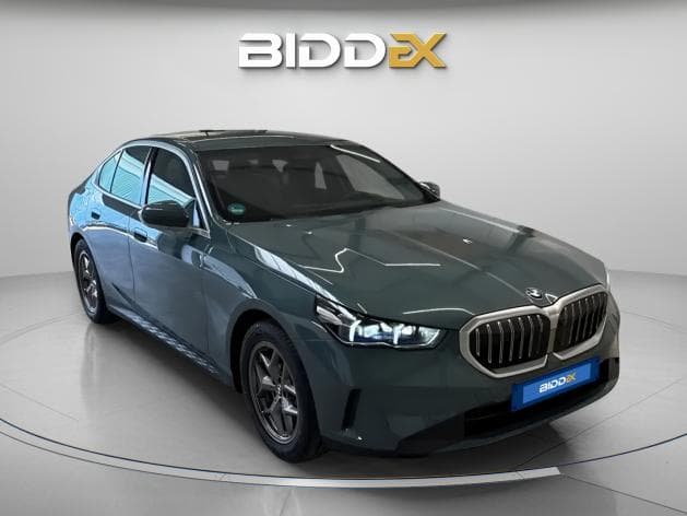 BMW 520 2024 M Sport Gray Automatic — Used - 1