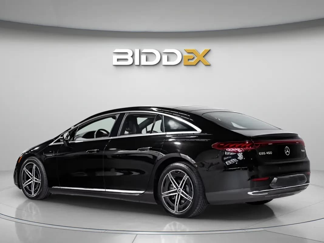 مرسيدس بنز EQS 2024