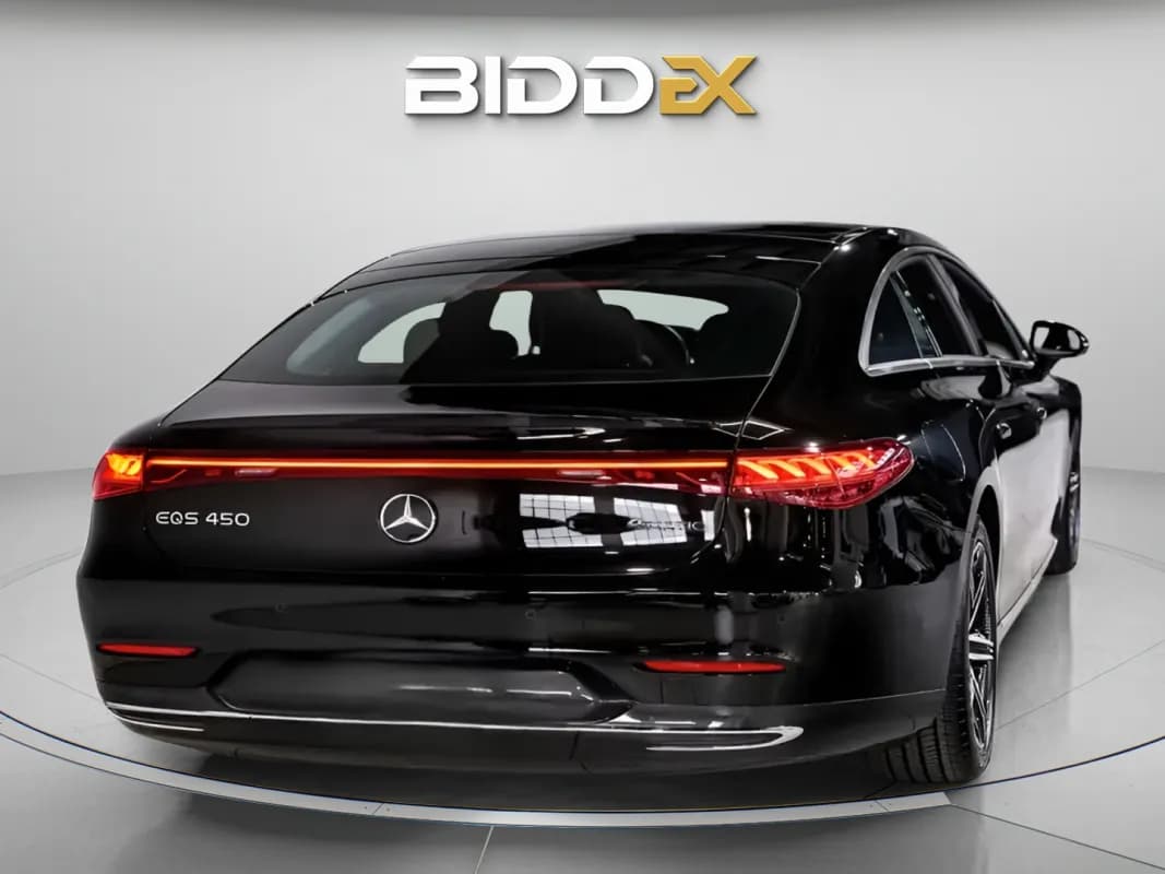 مرسيدس بنز EQS 2024