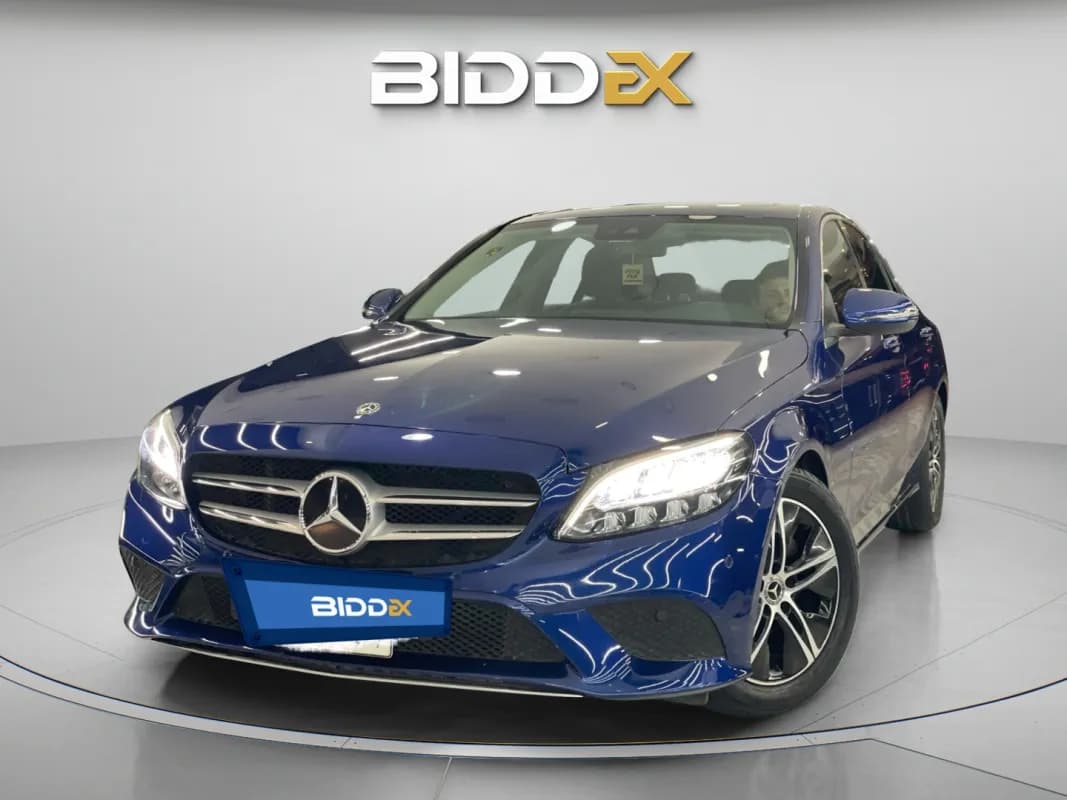 مرسيدس بنز C180 2021 كلاسيك أزرق أوتوماتيك — مستعملة