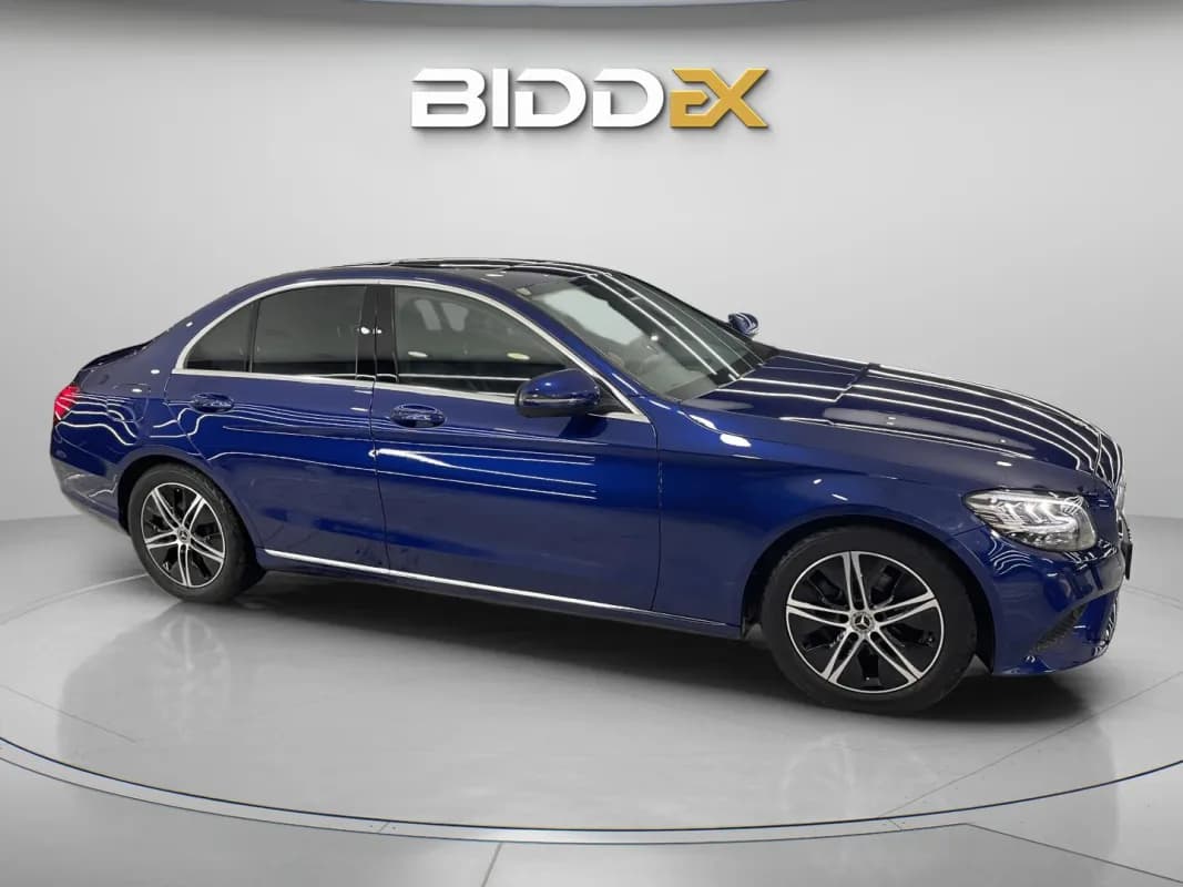 مرسيدس بنز C180 2021 كلاسيك أزرق أوتوماتيك — مستعملة