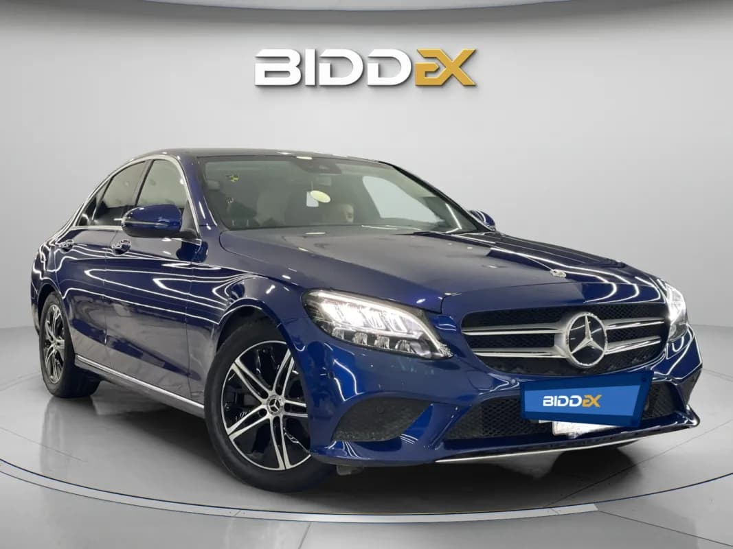 مرسيدس بنز C180 2021 كلاسيك أزرق أوتوماتيك — مستعملة