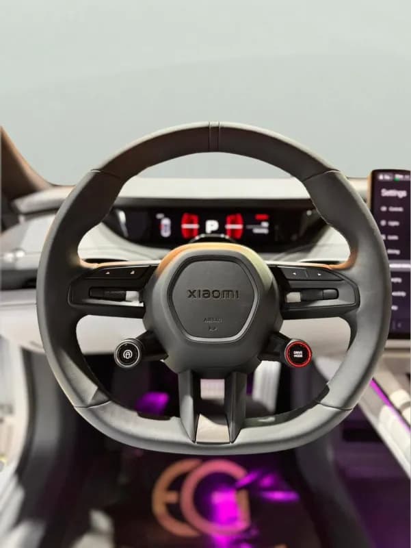 شاومي اس يو 7 2025 برو أبيض أوتوماتيك — جديدة