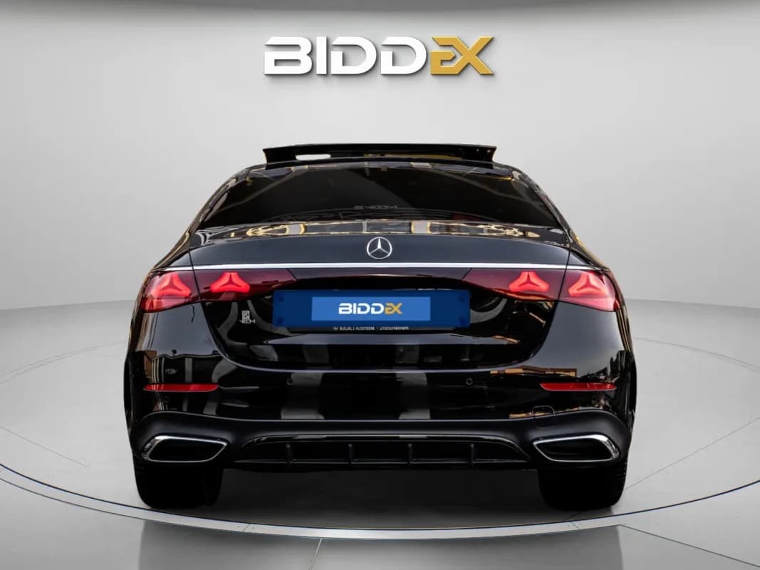 مرسيدس بنز E200 2026