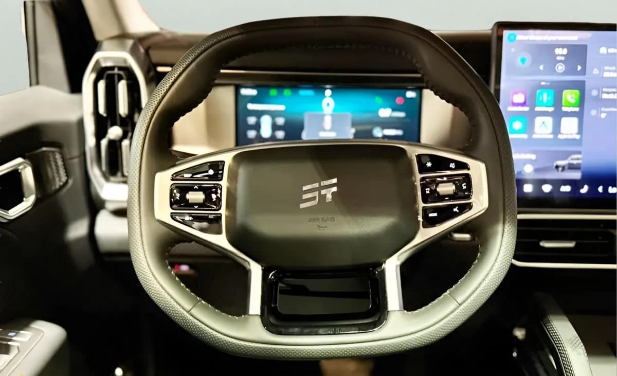 جيتور تي 2 2026 لاكشري أسود أوتوماتيك — جديدة