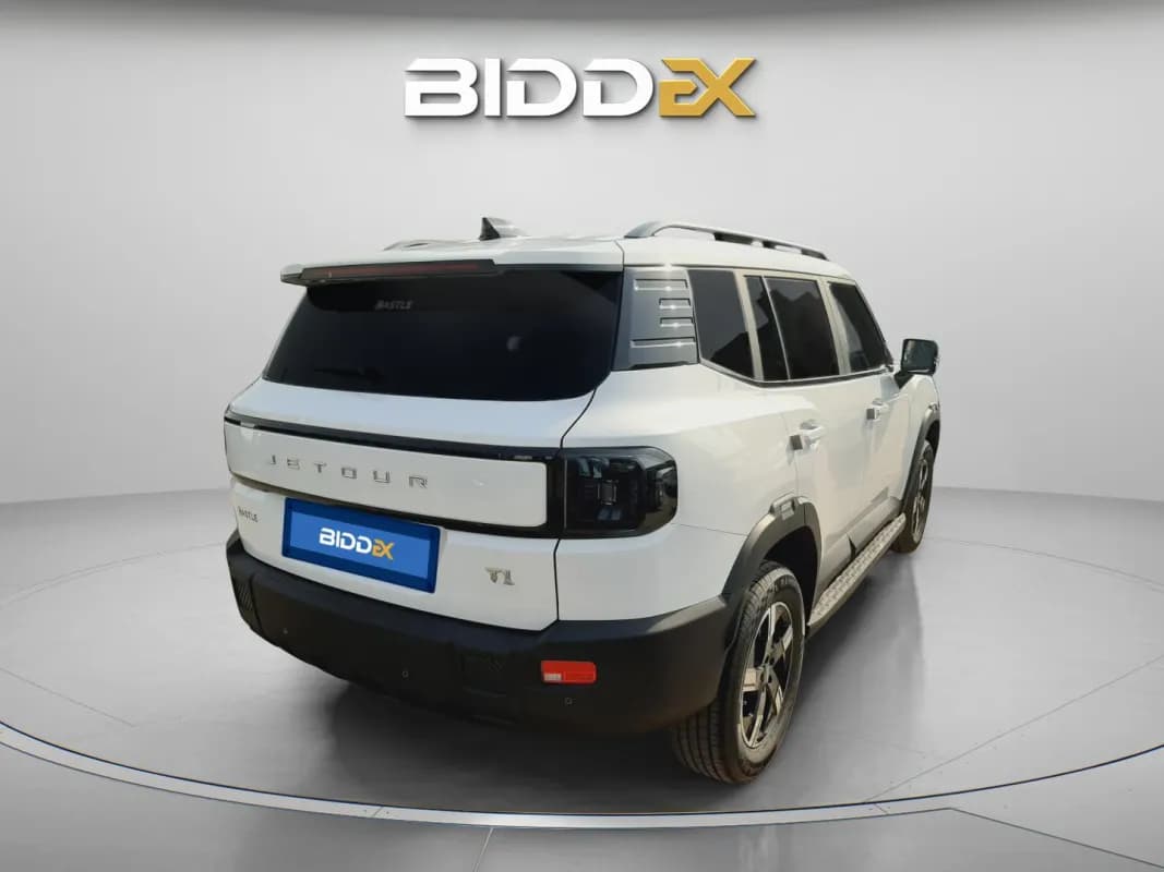 جيتور تي 1 2026 لاكشيري أبيض أوتوماتيك — جديدة