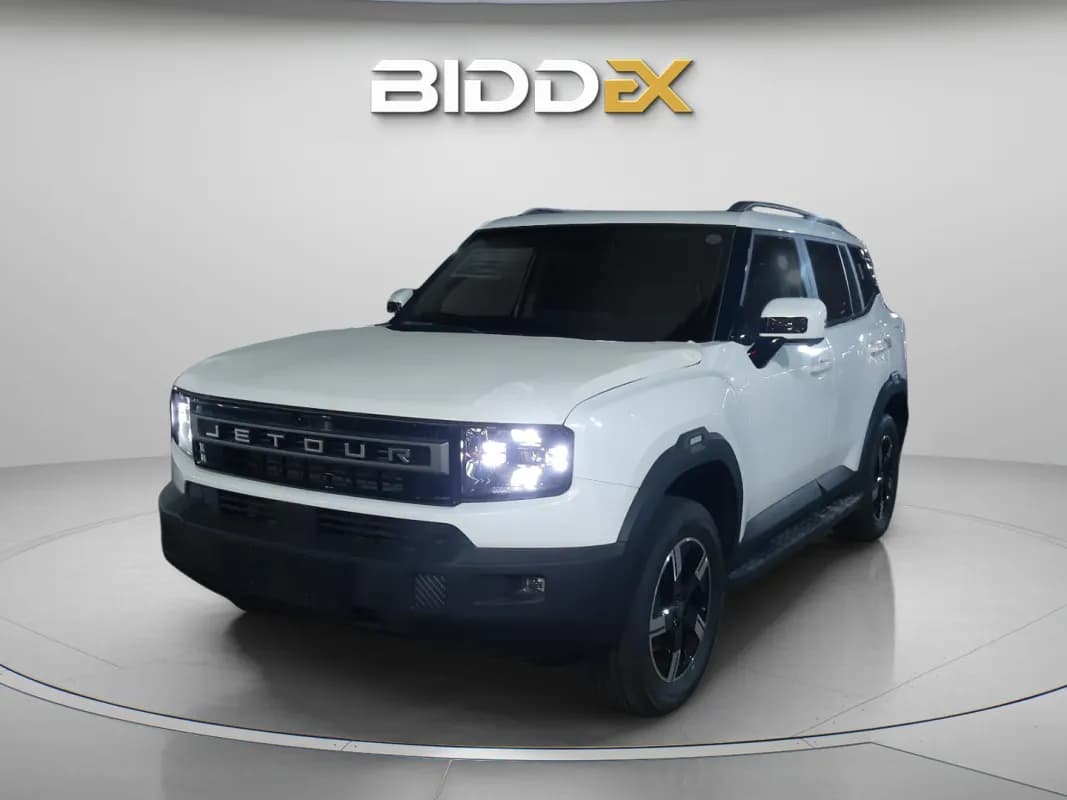 جيتور تي 1 2026 لاكشيري أبيض أوتوماتيك — جديدة