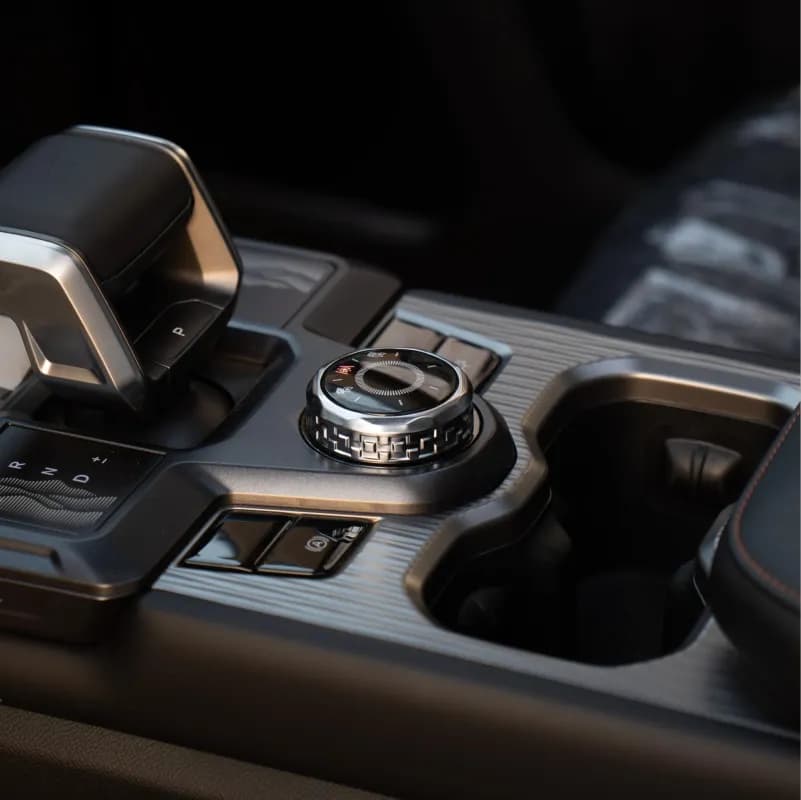 جيتور تي 1 2026 لاكشيري رمادي ناردو أوتوماتيك — جديدة