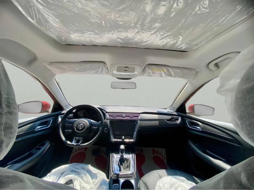 ام جي 5 2026 لاكشري أحمر أوتوماتيك — جديدة