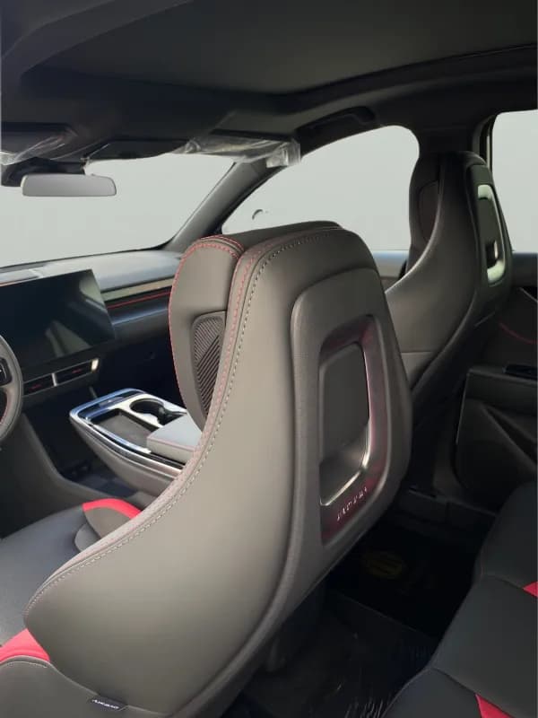 جيتور داشنج 2026 لاكشري أبيض أوتوماتيك — جديدة